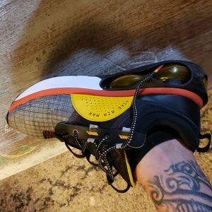 2021 MENS Nike Air Max 2021 "Black/White/Mystic Red/Cosmic Clay" SIZE 11.5